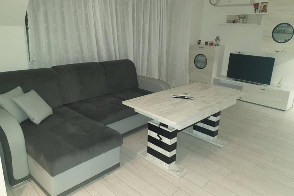 Cosy Charming Apartment Blagoevgrad Luaran gambar